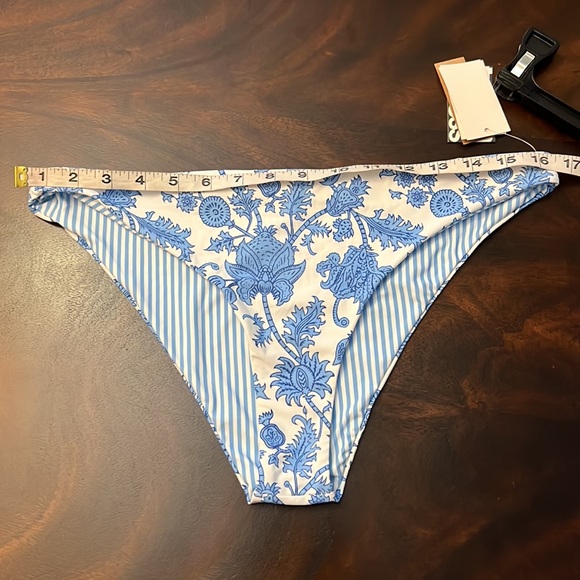 Roller Rabbit Reversible Hipster Bikini Bottom - Picture 11 of 11